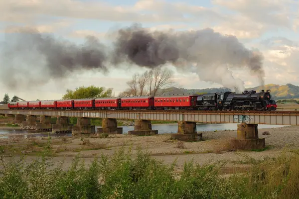JA1271 crossing the Otaki River