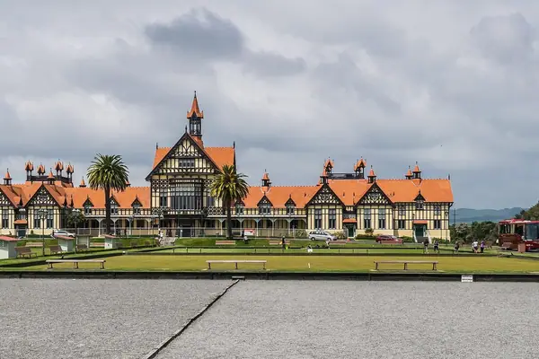 Exterior of the Rotorua Museum 02