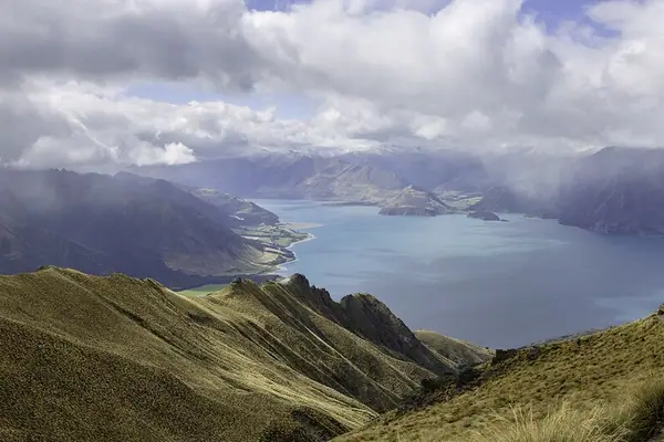 View from Isthmus Peak Trail to Lake Hawea, New Zealand 03